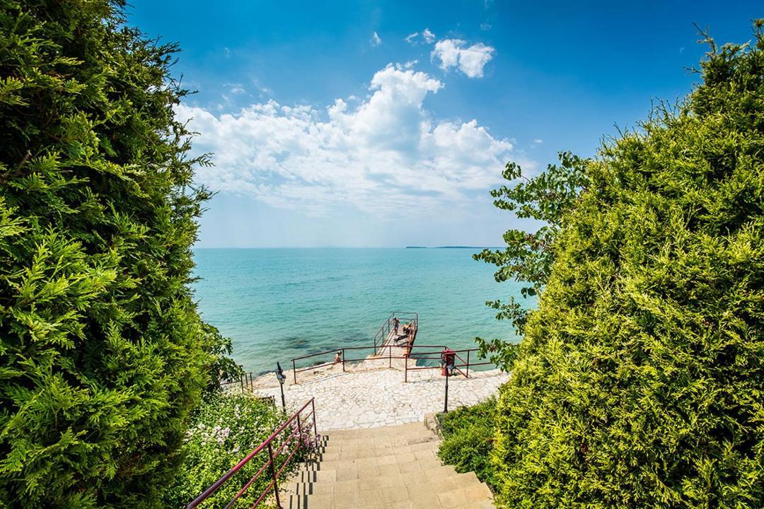 SEA VIEV APARTMENTS in PANORAMA MARINA FORT BEACH Sweti Wlas Exterior foto