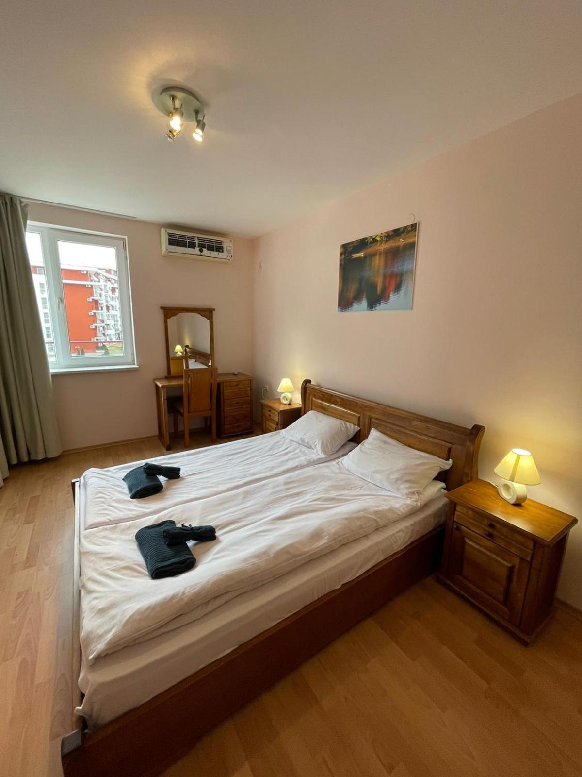 SEA VIEV APARTMENTS in PANORAMA MARINA FORT BEACH Sweti Wlas Exterior foto