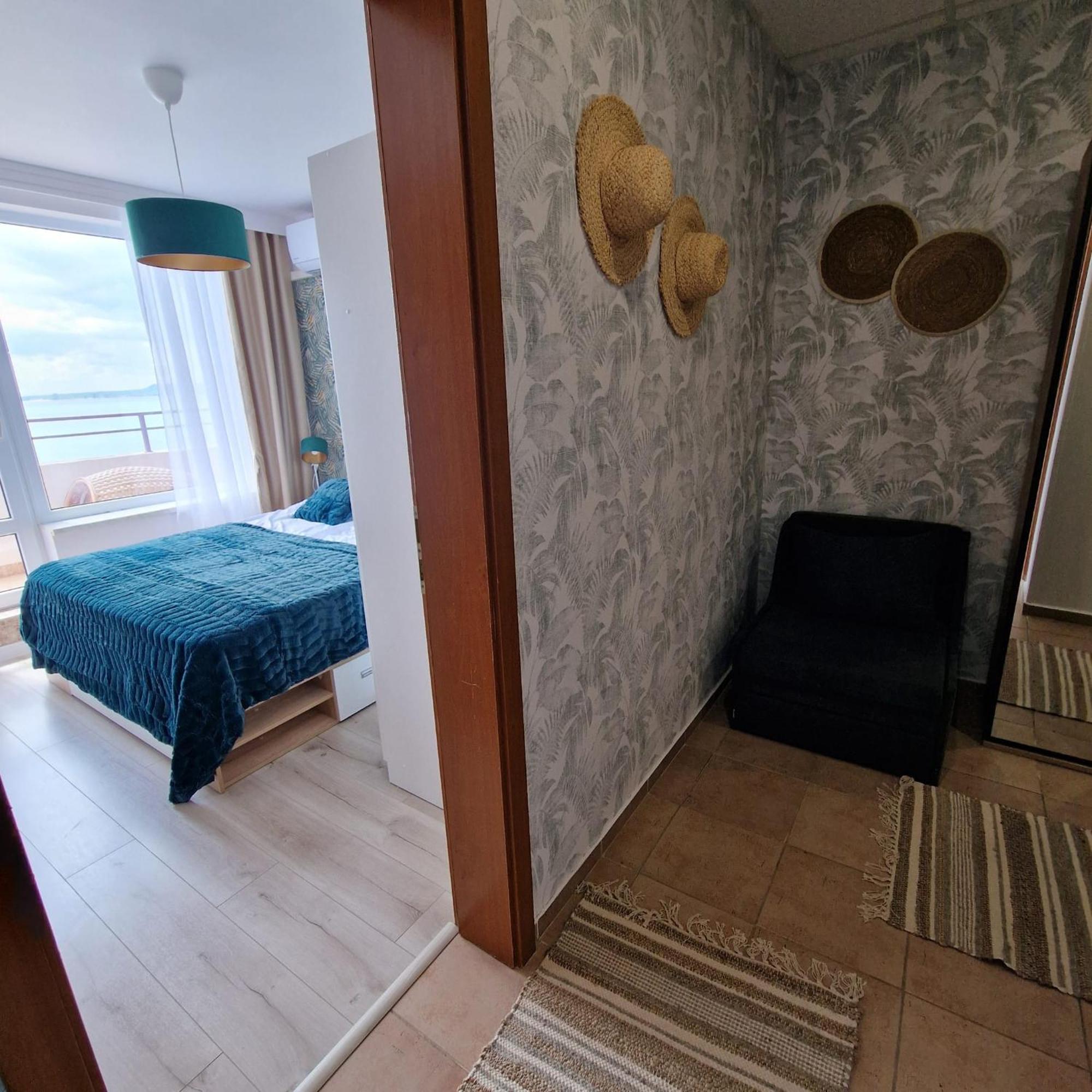 SEA VIEV APARTMENTS in PANORAMA MARINA FORT BEACH Sweti Wlas Exterior foto
